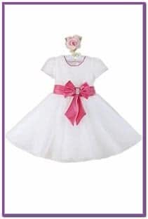 Белое платье с розовым бантом