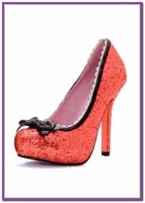 Блестящие красные туфли