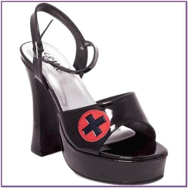 Черные туфли медсестры